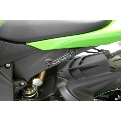 Záslepka otvorů pro zadní stupačku, levá strana, Kawasaki ZX6-R 2009-